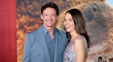 Și-a părăsit soția după 27 de ani de căsnicie pentru o nouă iubita, dar acum copiii refuză să îi accepte nunta. Hugh Jackman, blocat între dorința de a se recăsători și refuzul familiei