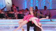 Cabral a dansat cu peruca, Daniel si Alexandra au intrat din nou la duel, iar Andreea Toma a dansat fara un pantof