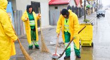 Șef sub acoperire. Managerul unei companii de salubritate, din birou la munca de jos