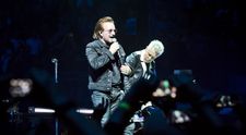 Bono și-a pierdut vocea. U2 a anulat un concert din cauza problemelor neobișnuite ale solistului trupei