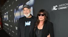 Ce au descoperit anchetatorii în locuința celebrului Rob Reiner! Regizorul și soția sa au fost înjunghiați mortal în propria casă