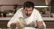 Adrian Hadean a purtat torta olimpica la Londra. Juratul 