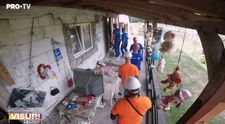 VIDEO „Victime colaterale” în timpul evacuării bunurilor învechite ale familiei Anton