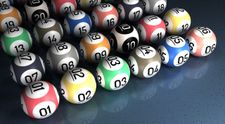 Cine a spus că numărul 13 nu aduce noroc? Un câștigător la loto e mai bogat acum decât Adele după ce a ghicit o combinație incredibilă de numere