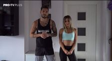 Exerciții pentru mușchii pectorali și mușchii abdominali. Te poți antrena cu ușurintă acasă
