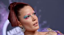 Halsey a devenit mamă. Artista a postat prima poză cu bebelușul