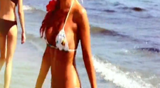 Cea mai sexy mamica a showbizului
