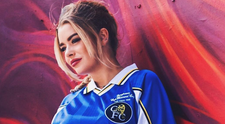 A renunțat la o carieră de model ca să se facă arbitru de fotbal. Blonda își dorește să devină cea mai bună în domeniu