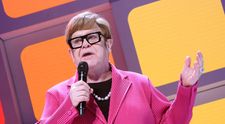 Elton John, mărturisire cutremurătoare. Artistul și-a pierdut vederea din cauza unei infecții la ochiul drept: „Este un proces extrem de lent şi va dura ceva timp…”