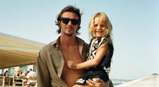 „Oamenii știu că nu mai am tată?” Cum a reacționat fiica lui Jake Hall când a aflat că actorul a murit la 35 de ani