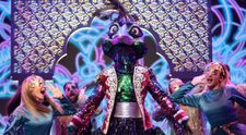 Păunul a adus Bollywood-ul pe scena Masked Singer România: “Ai avut cel mai mișto moment!”