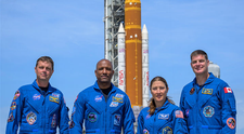 Cine sunt astronauții care pleacă spre Lună și ce obiecte personale au voie să ia cu ei. Poveștile incredibile ale echipajului Artemis II