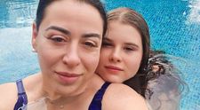 Cu ce boală a fost diagnosticată fiica Oanei Roman, la doar 11 ani. Afecțiunea Isabelei s-a declanșat după separarea mamei sale de Marius Elisei: „Ne luptăm cu ea în continuare”