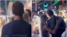 Și-a lăsat cu ochii în soare iubitul fotbalist, iar acum se iubește cu idolul lui! Toți au rămas cu gura căscată când i-au văzut împreună de Revelion. Celebra blondină a stârnit un val de reacții
