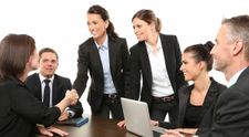 (P) Cum îi ajută un training de comunicare pe angajații tăi să coopereze mai bine?