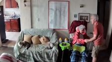 Ce au făcut doi bătrânei în timpul cutremurului de 7,5 din Venezuela. Imaginile emoționante au făcut înconjurul lumii
