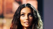 Claudia Pavel, ipostază provocatoare în costum de baie. Rar o vedem pe artistă pozând așa
