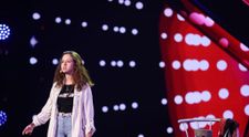 Românii au talent 2022: Zametheea, monolog impresionant pe scenă: “Fiecare generație are nevoie de oameni ca ea!”