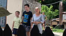 Flăcările le-au mistuit locuința, iar ei au rămas fără nimic: ‘În ziua în care a ars casa, a făcut infarct’
