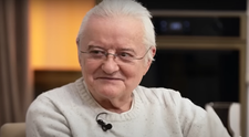 Irinel Columbeanu îi pune la punct pe cei răutăcioși. Fostul soț al Monicăi Gabor nu mai suportă criticile primite, după ce a ajuns la azil: „ Amărășteanule”