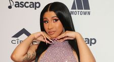 Cardi B a organizat o ședință foto pentru ea și fiica ei. Ce ținute au purtat