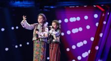Românii au talent 2022: Sofia și Ștefania Bojoga, moment inedit de folclor pe scena talentelor