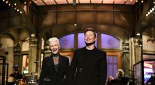 Incredibil cum arată mama miliardarului Elon Musk la 73 de ani, deși a avut o viață plină de greutăți