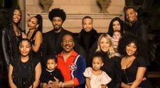 Are 10 copii cu cinci femei diferite, iar acum începe să aibă nepoți pe bandă rulantă. Eddie Murphy: „Plouă cu binecuvântări”