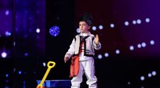 Românii au talent 2022: Ștefan Brînză le-a topit inimile juraților și a primit 4 de DA: „Ce copil minunat!”
