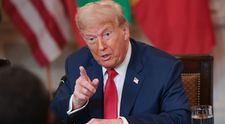 Donald Trump critică dur o actriță celebră și propune retragerea cetățeniei: „Ea este o ameninţare pentru umanitate!”