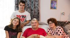 O familie care a trecut prin toate necazurile pământului trăiește Visuri la cheie