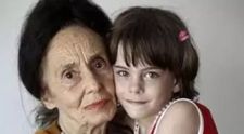 Eliza, fiica Adrianei Iliescu, cea mai bătrână mamă din România, a împlinit 21 de ani. Cum arată astăzi tânăra