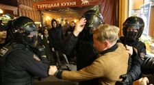 Rușii au ieșit în stradă după decretul lui Putin privind mobilizarea parțială. Protestele au luat amploare în zeci de orașe