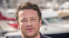 Jamie Oliver: ”Nu mai am bani”. Cum a pierdut celebrul chef 12,7 milioane de lire sterline