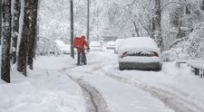 Până când vor continua ninsorile în București și în restul țării. Data exactă în care ne vom putea bucura de grade cu plus și raze de soare