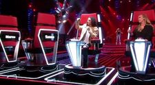Toate scaunele s-au intors in mai putin de 5 secunde. I-a cucerit pe toti cu vocea ei fenomenala - VIDEO