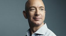 Cum arata sotia lui Jeff Bezos. Una dintre rarele sale aparitii publice, surprinsa de fotografii de la eveniment