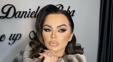 Cum arată și cu ce se ocupă sora lui Carmen de la Sălciua. Tânăra esta la fel de frumoasă și talentată ca artista