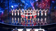 Ansamblul „Izvorașul”, fenomen de folclor autentic pe scena talentelor: „E prima oară când cred că un ansamblu de tipul acesta poate să câștige Românii au talent”
