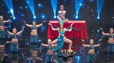 Românii au talent, 19 aprilie. City Dance a pus în scenă un adevărat spectacol și a impresionat atât cu costumele cât și cu mișcările de dans! Andi Moisescu: „Eu am rămas cu gura căscată!”