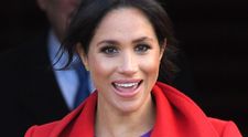 Meghan Markle, apariție inedită într-o pereche de blugi rupți, de 133 lei