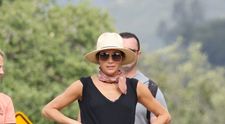 Ce făcea Megan Markle în timpul încoronării Regelui Charles. Unde au surprins-o paparazzii