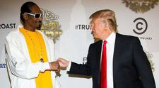 Snoop Dogg, noul erou al americanilor. L-a înjurat pe Donald Trump în fața Casei Albe