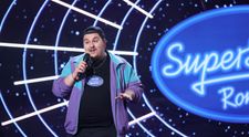 Denis Borovina a creat un moment plin de energie pe scena SuperStar. Smiley: „Am încredere în potențialul tău”