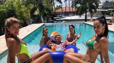 VIDEO Comedia Miami Bici, număr record de spectatori, în primul weekend de la lansare
