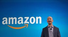 Povestea incredibilă a lui Jeff Bezos - din bucătăria unui restaurant fast-food la succesul Amazon