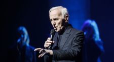 Charles Aznavour a murit. Cel supranumit ”Frank Sinatra al Franței” s-a stins la 94 de ani