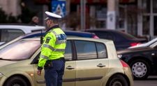 O femeie răpită a fost salvată din întâmplare! Polițiștii au oprit mașina în care se afla pentru un control de rutină în trafic