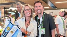 ”Cred că ești sigura femeie pe care Messi a atins-o într-o poză!” Anastasia Soare, cea mai bogată româncă de la Hollywood, moment memorabil cu Messi