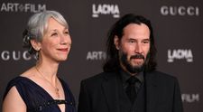 Keanu Reeves, sărut prin geamul mașinii cu iubita Alexandra Grant